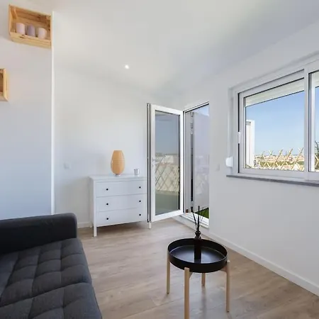 Apartment Lovely Brand-new Rooftop Studio With A View Quarteira